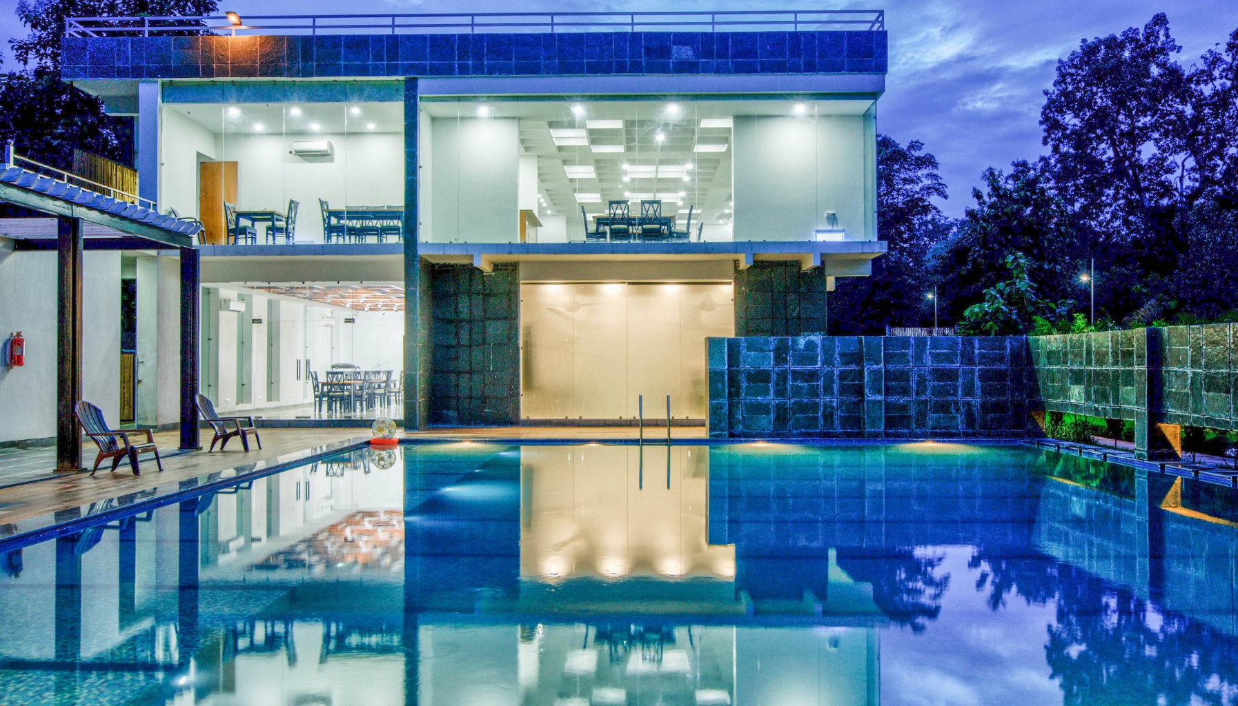 Health Club & Pool