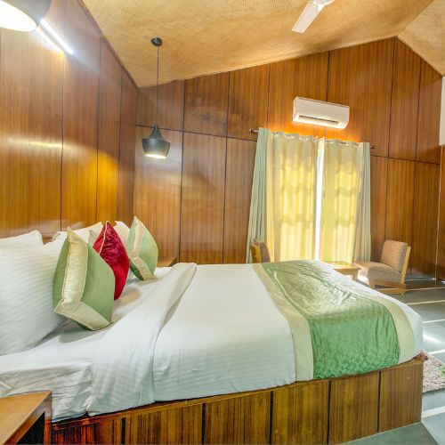 Luxury Room Hill Facing